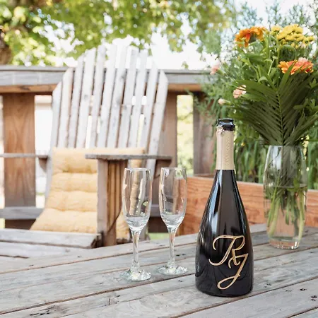 Les Deux Delices * Dosches